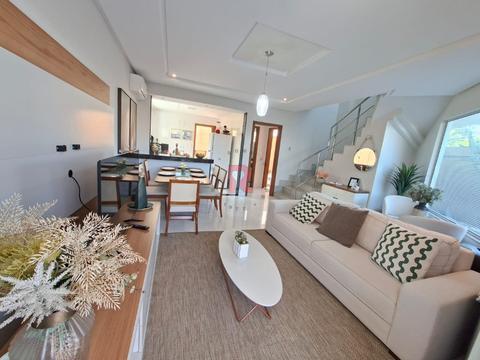 Casa à venda em Guarapari, Praia do Morro, com 3 suítes, com 220 m²